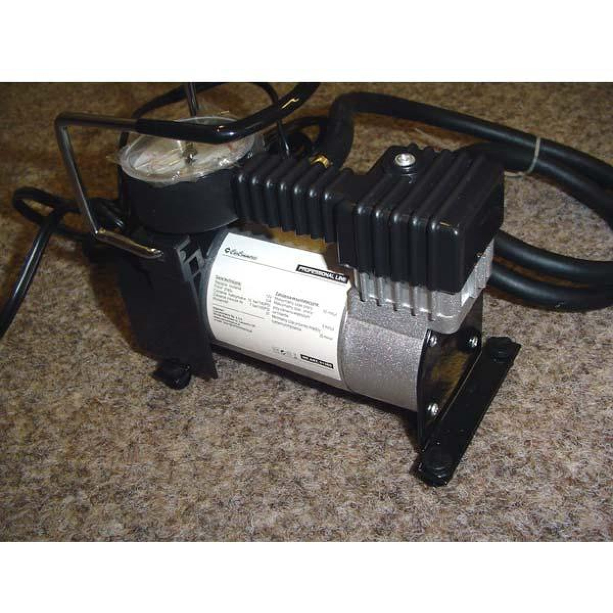 Automašīnas gaisa kompresors 12V 10 bar 61360 Automašīnas gaisa kompresors 12V 10 bar 61360