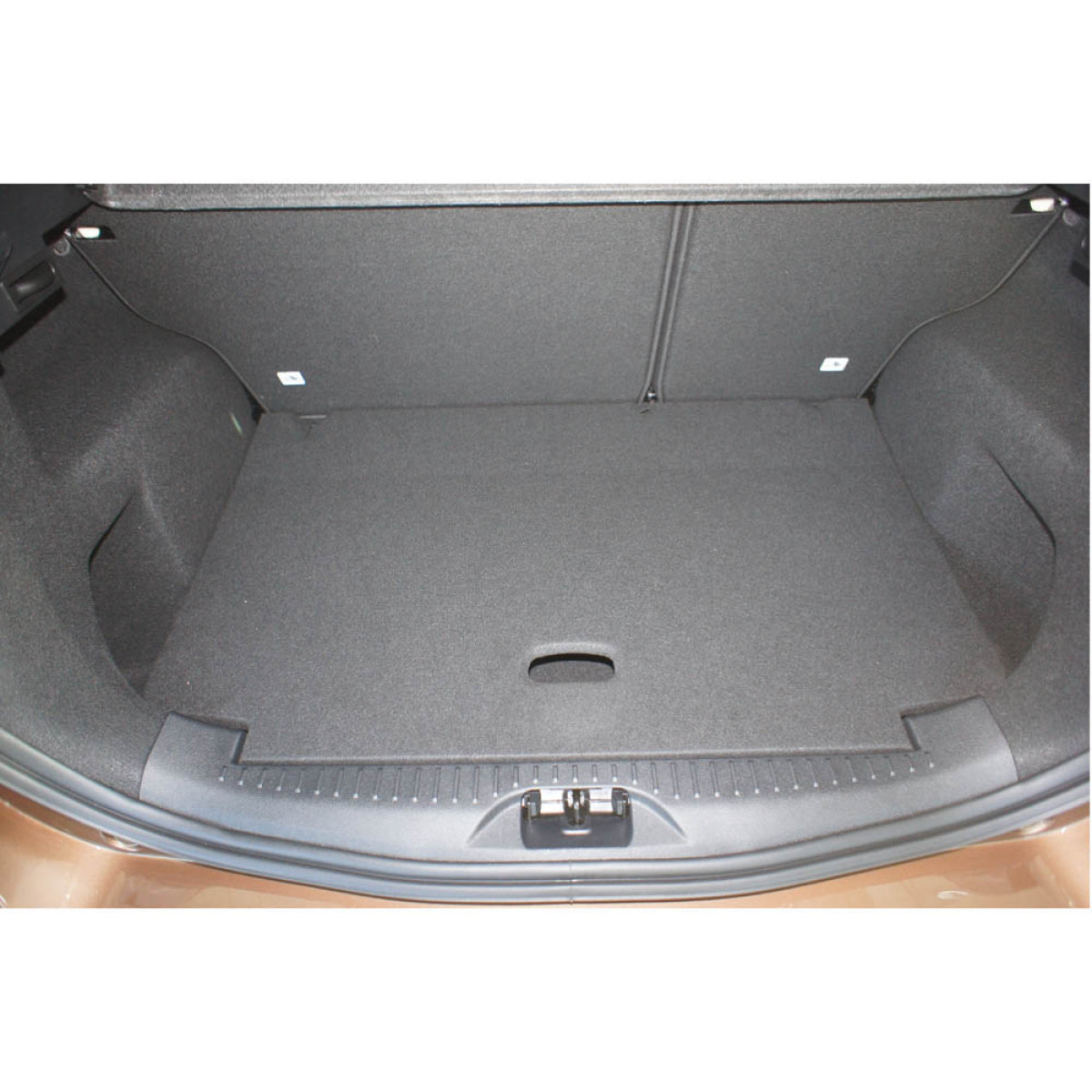 Bagāžnieka paklājiņš Ford B-Max 2012-2017g. (augšējā daļa) Bagāžnieka paklājiņš Ford B-Max 2012-2017g. (augšējā daļa)