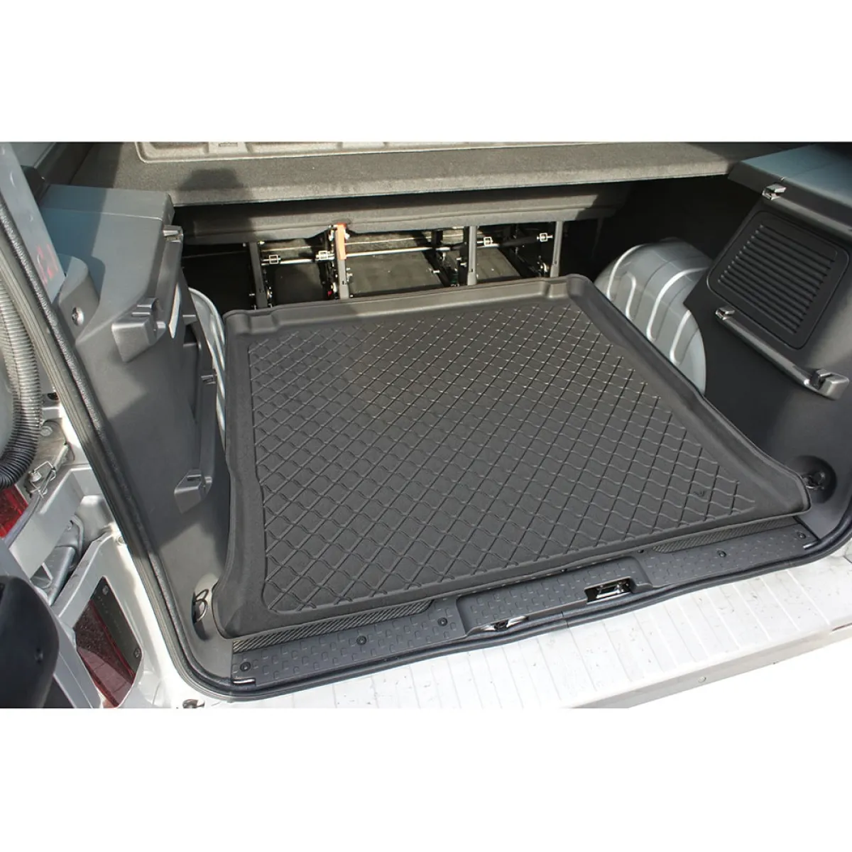 Bagāžnieka paklājiņš Opel Vivaro L2 2014-2019g. (long base) Bagāžnieka paklājiņš Opel Vivaro L2 2014-2019g. (long base)