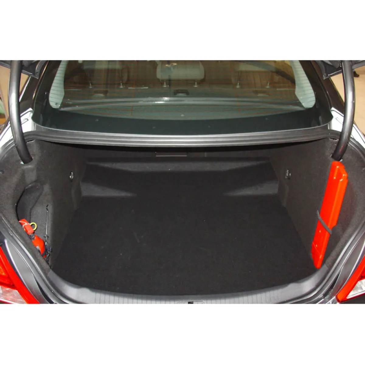 Bagāžnieka paklājiņš Opel Insignia Hatchback 2008-2017g. (versija ar nestandarta rezerves riteni) Bagāžnieka paklājiņš Opel Insignia Hatchback 2008-2017g. (versija ar nestandarta rezerves riteni)
