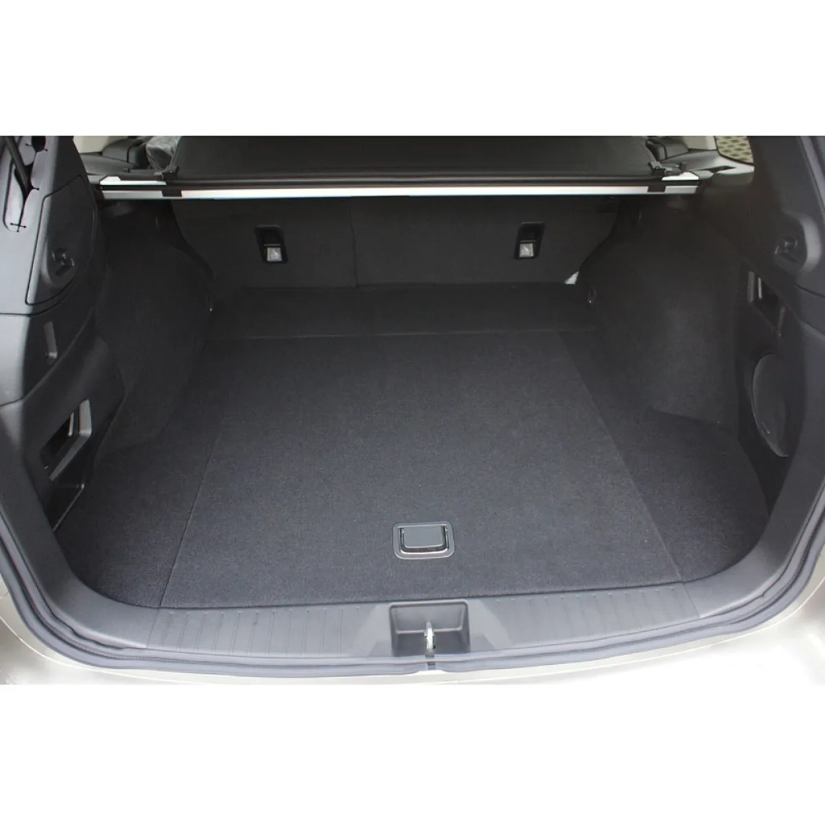 Bagāžnieka paklājiņš Subaru Outback Station Wagon 2015-2021g. Bagāžnieka paklājiņš Subaru Outback Station Wagon 2015-2021g.