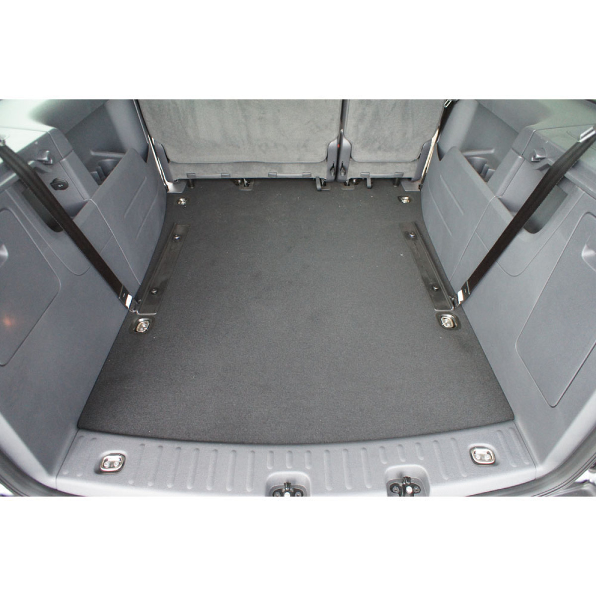 Bagāžnieka paklājiņš Volkswagen Caddy Maxi (Trendline, Comfortline, Highline) 2007-2020g. (5/7 vietu / behind second row of seats) Bagāžnieka paklājiņš Volkswagen Caddy Maxi (Trendline, Comfortline, Highline) 2007-2020g. (5/7 vietu / behind second row of seats)