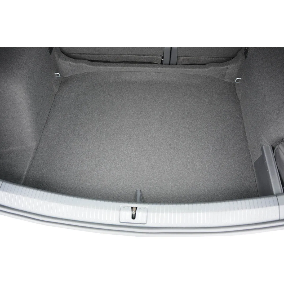 Bagāžnieka paklājiņš Volkswagen Tiguan II no 2016g. (viena līmeņa bagāžnieks) Bagāžnieka paklājiņš Volkswagen Tiguan II no 2016g. (viena līmeņa bagāžnieks)