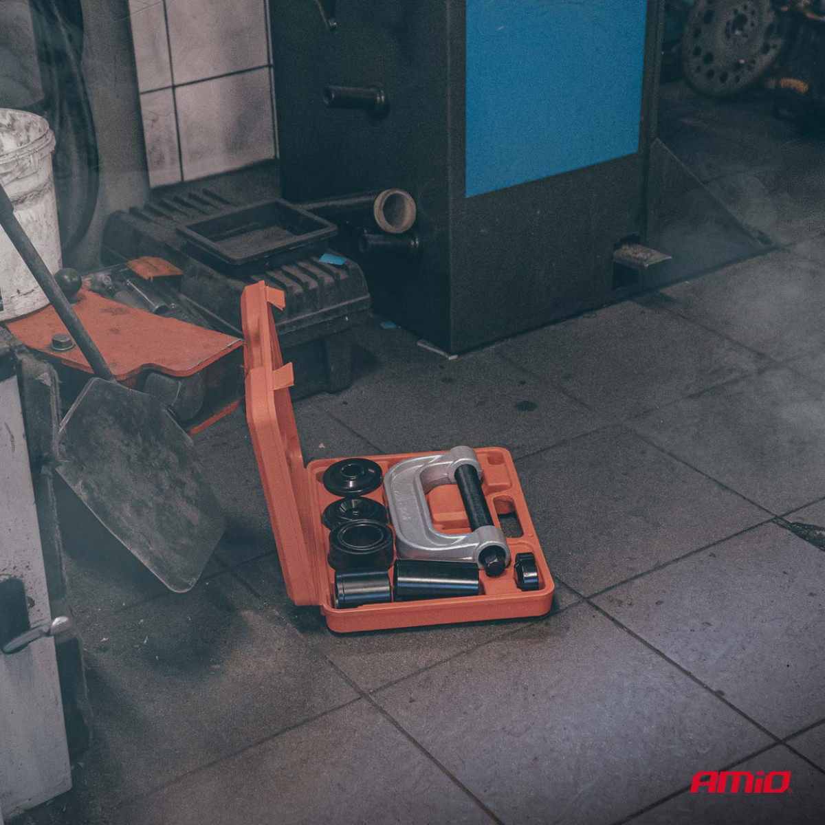 Lodveida šarnīru presēšanas komplekts AMIO-04766