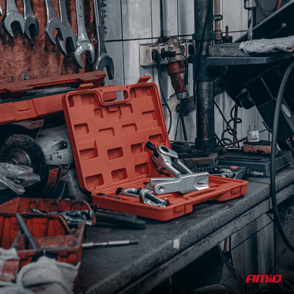 Lodveida savienojumu un stūres stieņu galu noņemšanas instrumentu komplekts, 5 gab. AMIO-04767