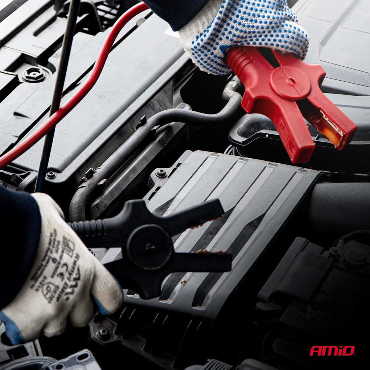 Akumulatora lādētājs ar palaišanas funkciju 12/24V MAX 40A, palaišana 300A, AMIO-04500