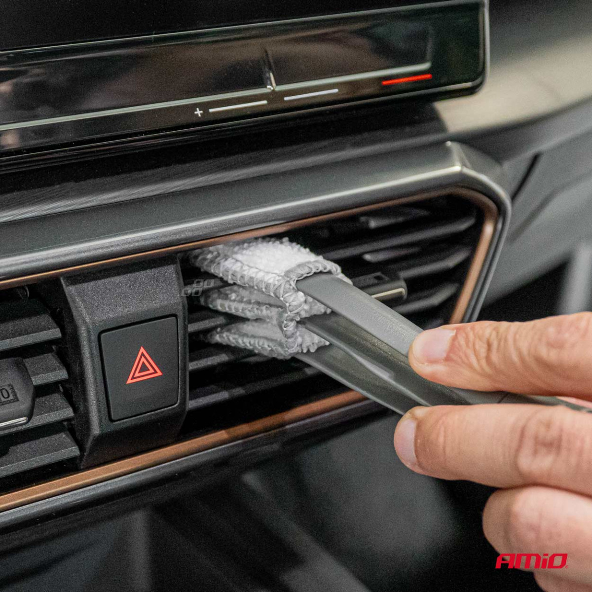 Birste ventilācijas režģu tīrīšanai AMIO-02607