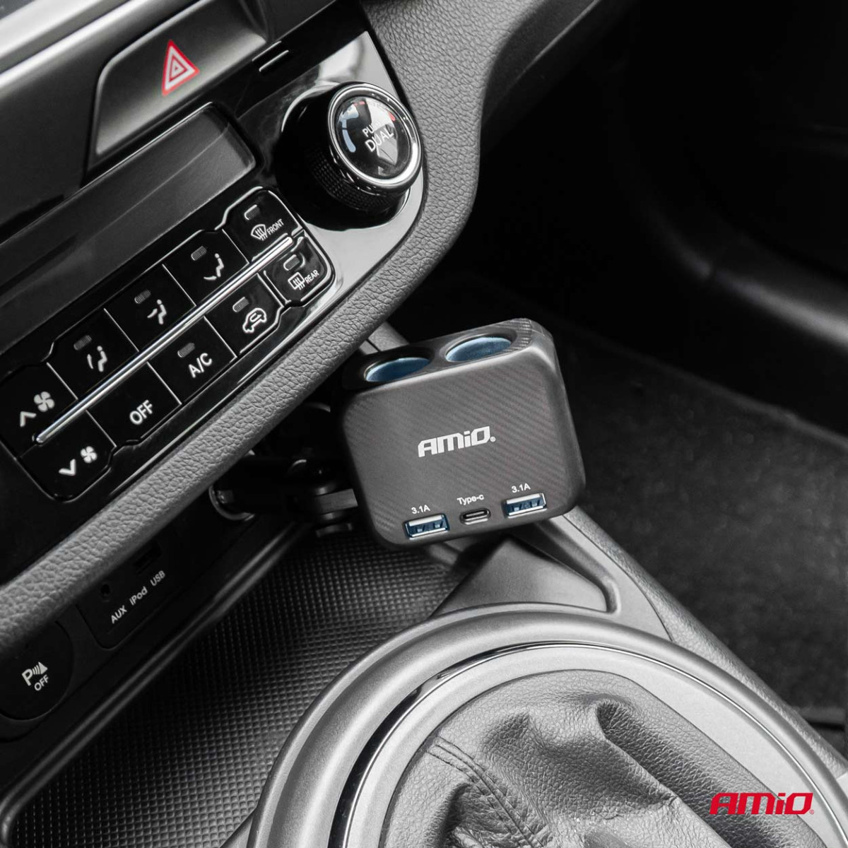 Divu ligzdu cigarešu šķiltavas pagarinātājs ar lādētāju 2×USB-A + USB-C 12/24V 100W 180° AMIO-04357