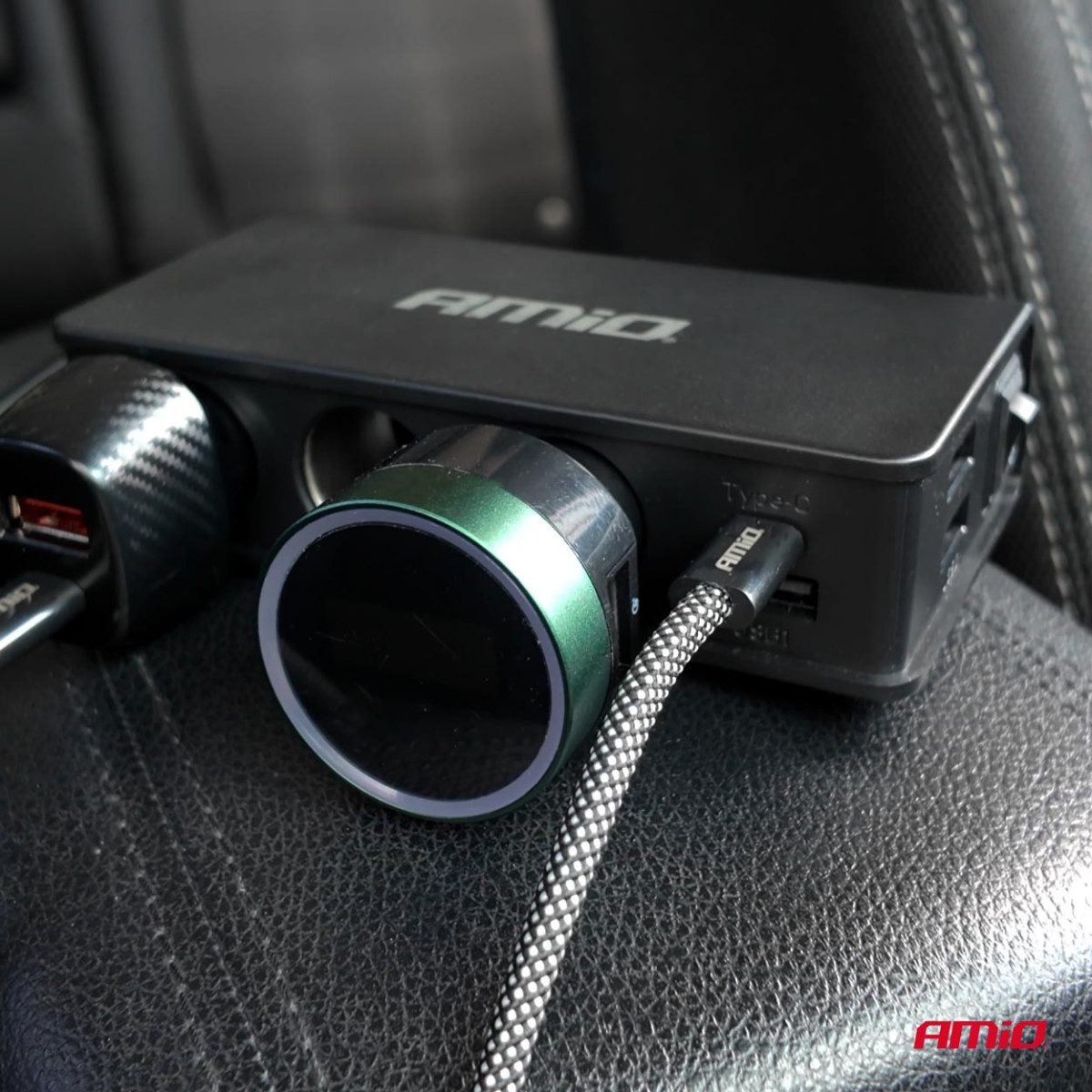 Kontaktligzdas sadalītājs 12/24V ar 3x USB-A, USB-C, QC3.0, PD3.0 148W AMIO-04836