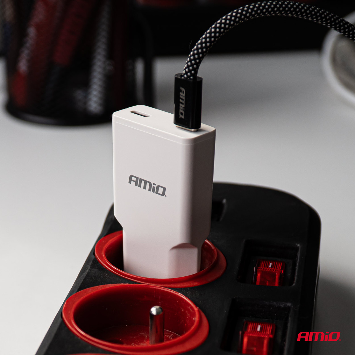 Magnētiskais USB-C – USB-C kabelis 60W 100 cm AMIO-04840