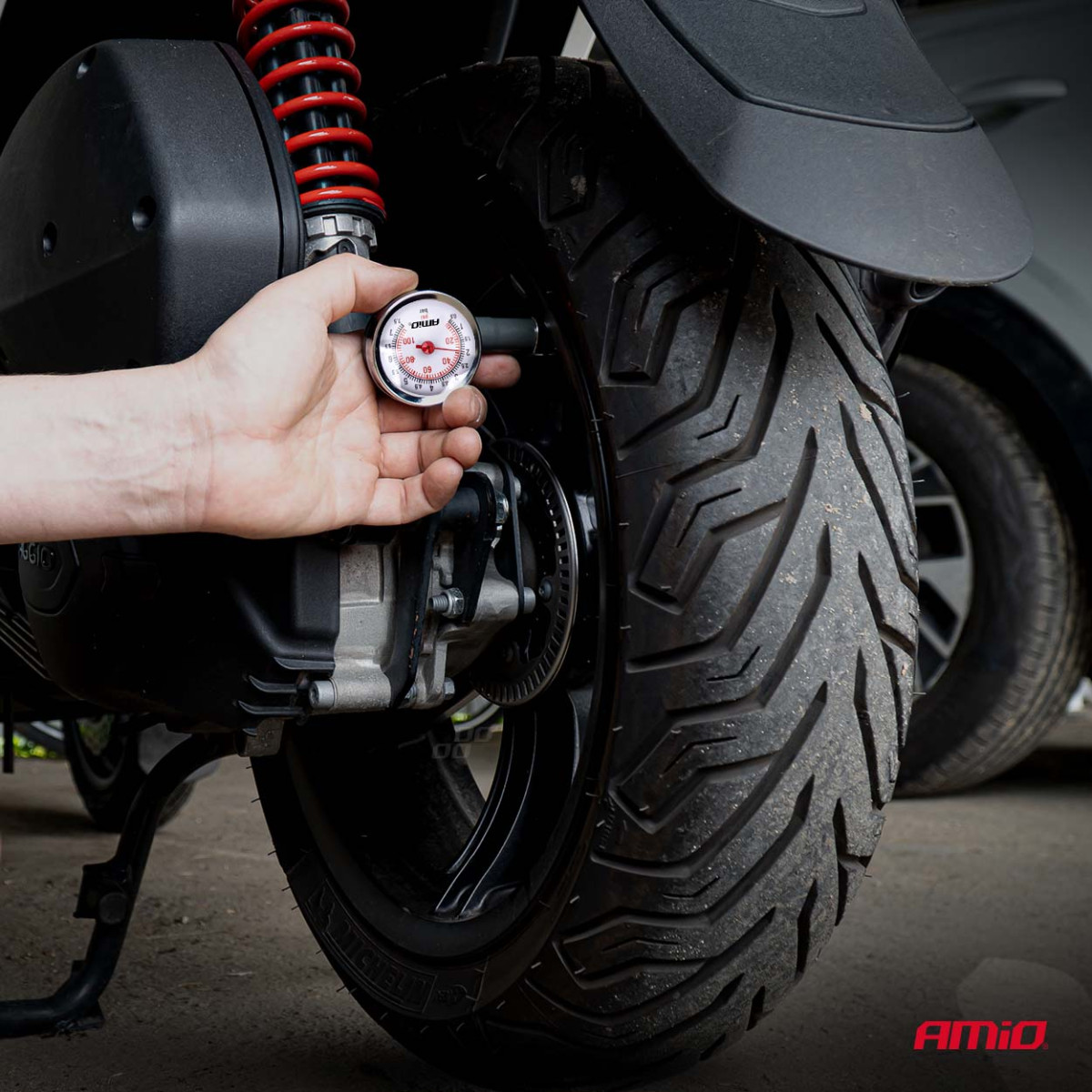 Metāla riepu spiediena mērītājs 7,5 bar PG-7,5 AMIO-01707