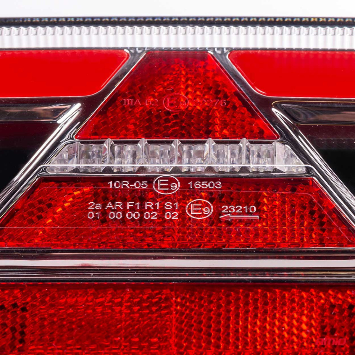 LED kombinētais aizmugurējais lukturis AMiO RCL-03-L dinamiskais, kreisais