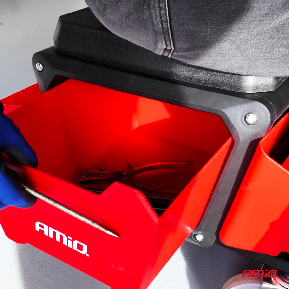 Darbnīcas krēsls uz riteņiem ar instrumentu uzglabāšanas kasti, 135 kg, AMIO-04268