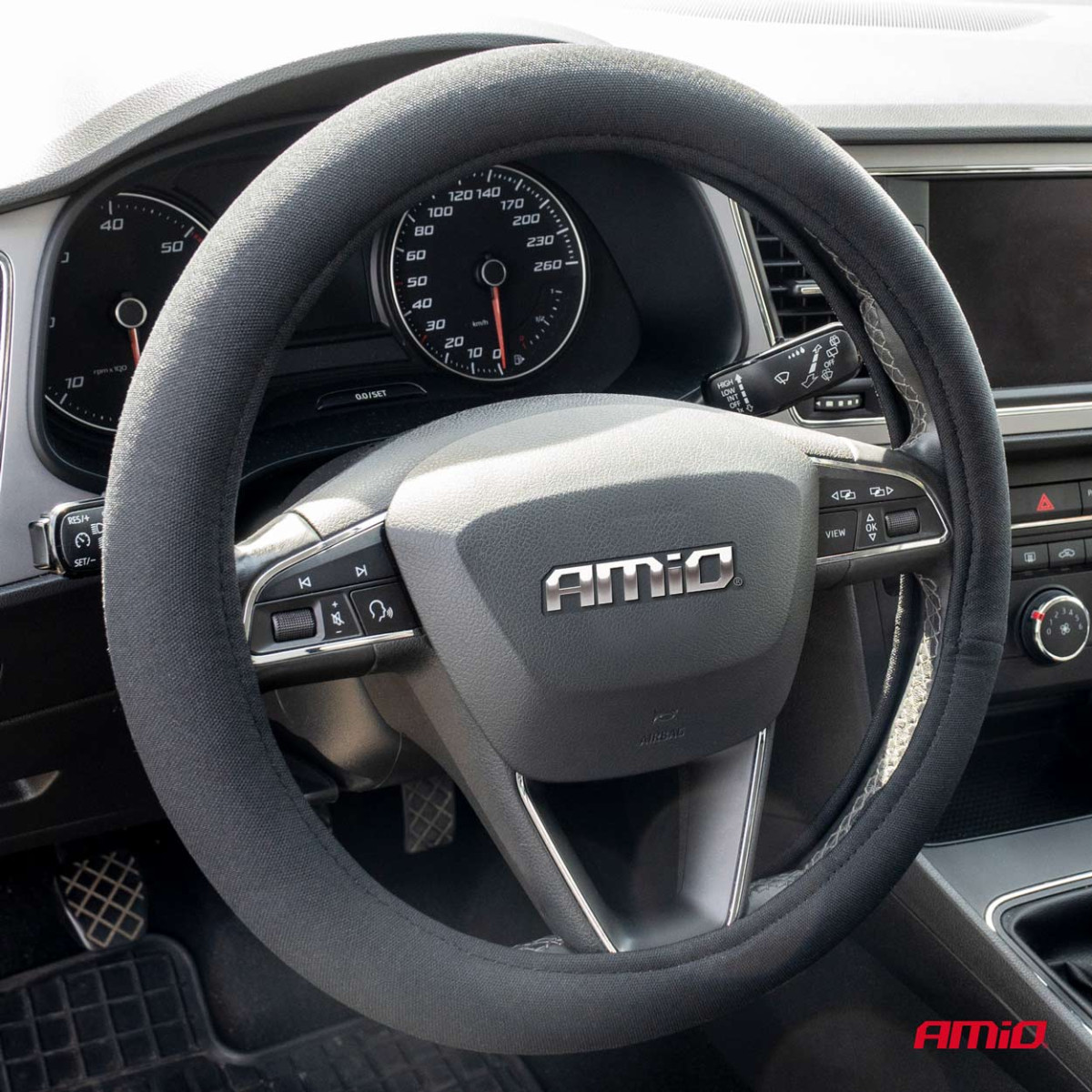 Automašīnas stūres pārsegs 37-39 cm, M, velūrs