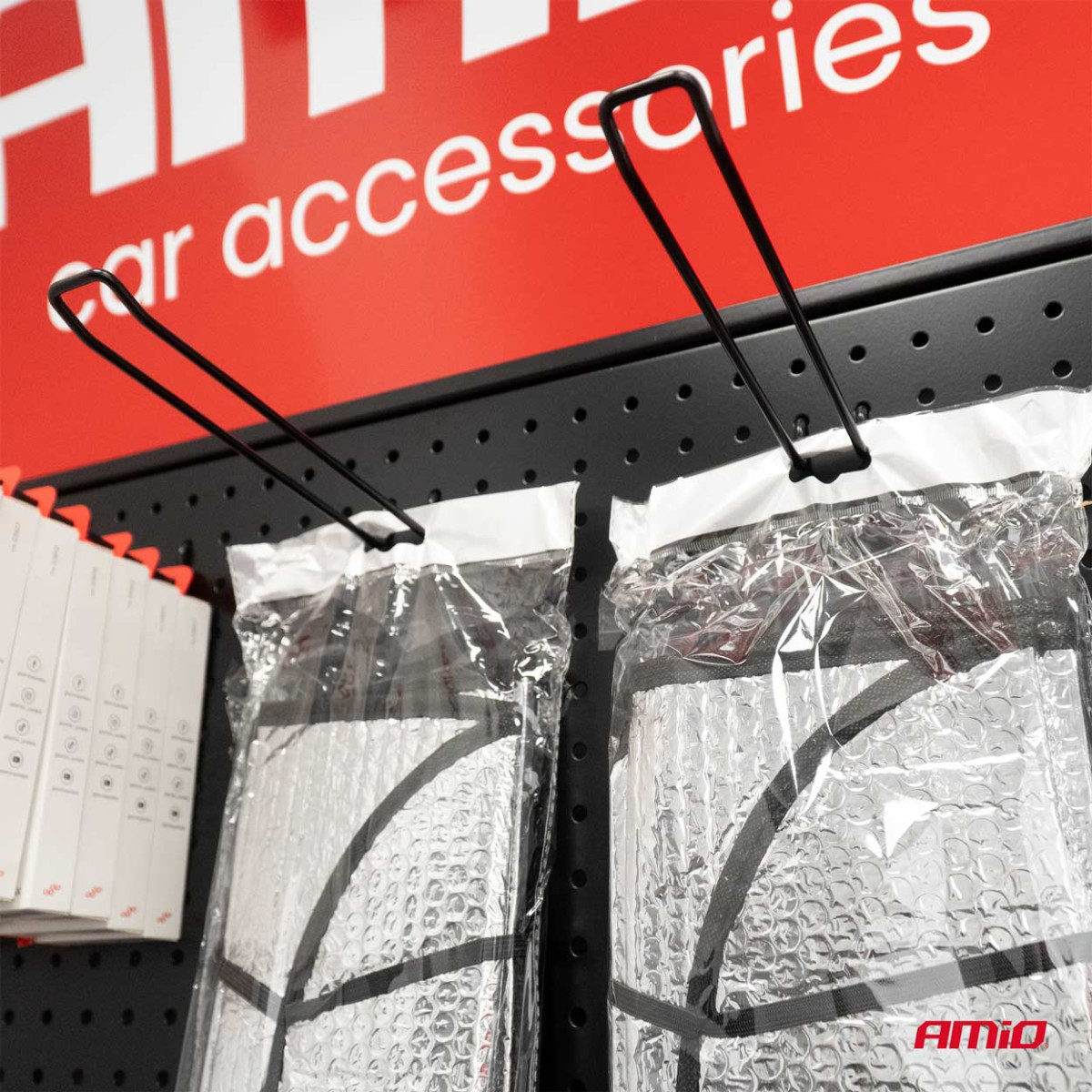 Vējstikla aizsargs 130x60 cm, sudrabkrāsas, PE burbulis AMIO-01531