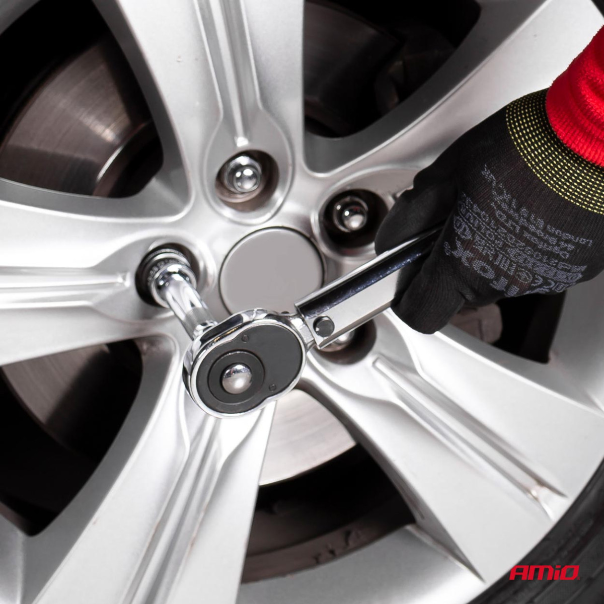 Griezes momenta atslēga ar uzmavām 17 / 19 / 21 mm, 40–210 Nm, AMIO-02407