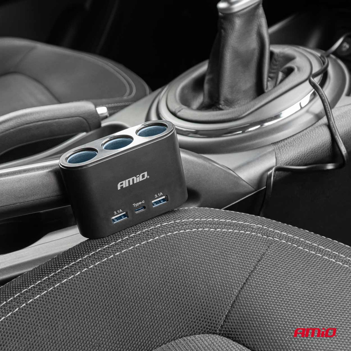 Trīs kontaktligzdu pagarinātājs ar lādētāju 2x USB-A + 1x USB-C 12/24V 120W 70 cm AMIO-04361