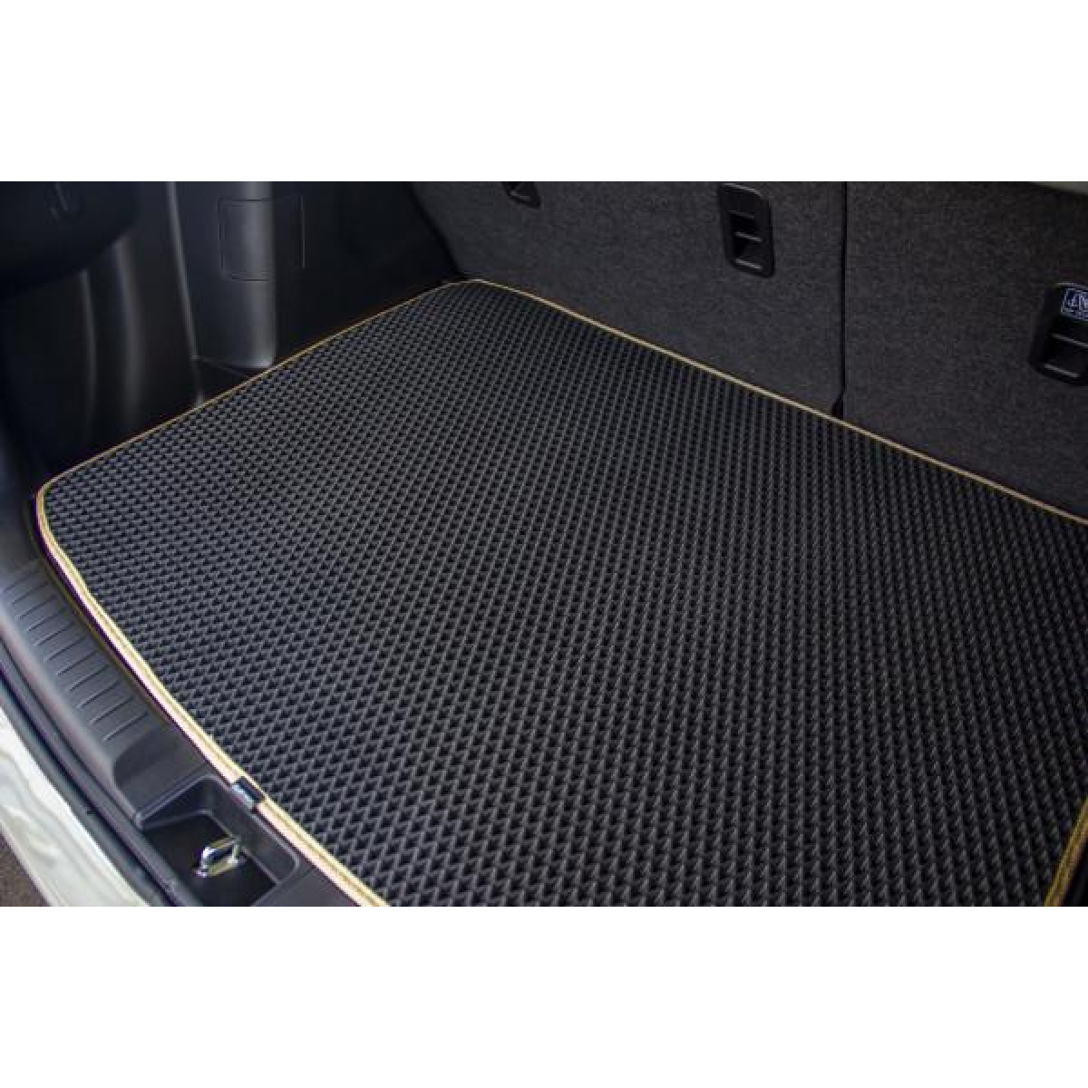 EVA bagāžnieka paklājiņš Suzuki Vitara Hybrid no 2020g.